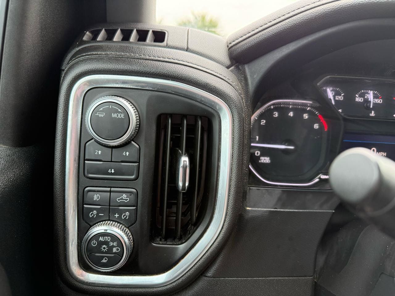 Used 2021 GMC Sierra 3500 SLE w/ SLE Convenience Package AWD/4WD image 28