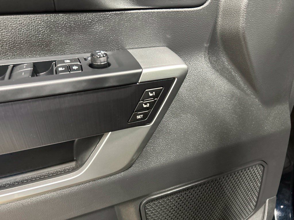 Used 2024 Toyota Sequoia Platinum AWD/4WD image 15