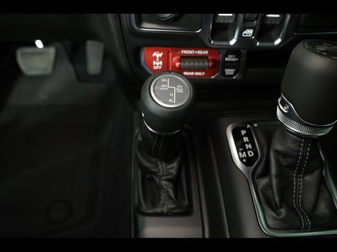 New 2026 Jeep Wrangler Unlimited Rubicon AWD/4WD image 13