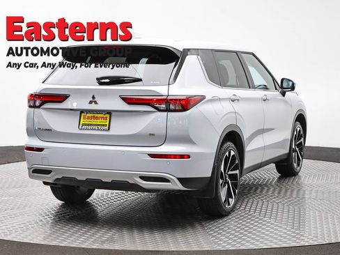 Used 2024 Mitsubishi Outlander SE AWD/4WD image 5