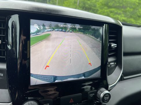 Used 2019 RAM 1500 Big Horn AWD/4WD image 23