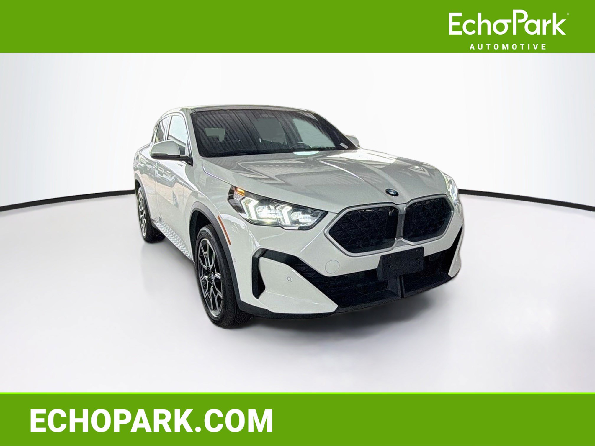Used 2026 BMW X2 xDrive28i AWD/4WD image 1