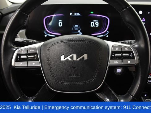 Used 2025 Kia Telluride S AWD/4WD image 12