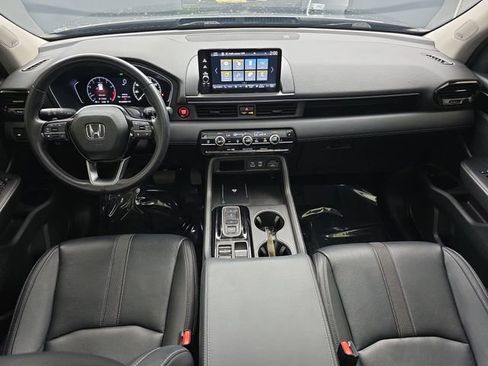 Used 2023 Honda Pilot Touring image 20