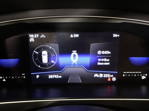 Used 2023 Volkswagen Tiguan SE image 40