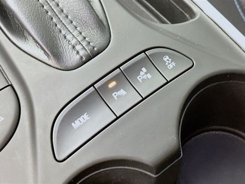 Used 2017 Chevrolet Volt Premier w/ Driver Confidence II Package image 21