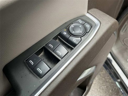 Used 2025 GMC Sierra 1500 SLT image 26