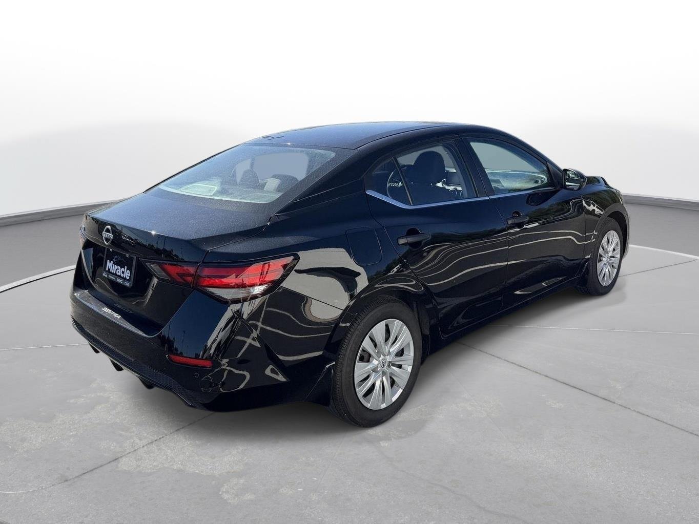 Used 2024 Nissan Sentra S FWD image 5