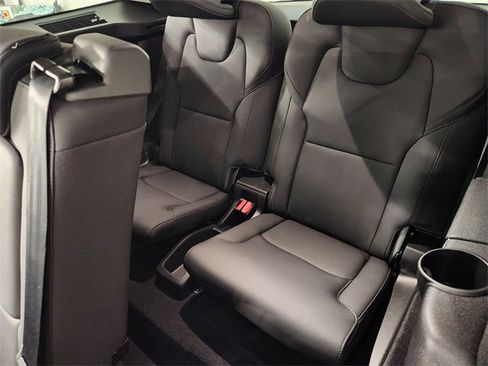 Used 2025 Volvo XC90 B5 Plus image 32
