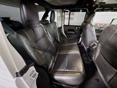 Used 2023 Jeep Wrangler Unlimited Sahara AWD/4WD image 29