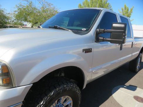 Used 2005 Ford F350 XLT image 8
