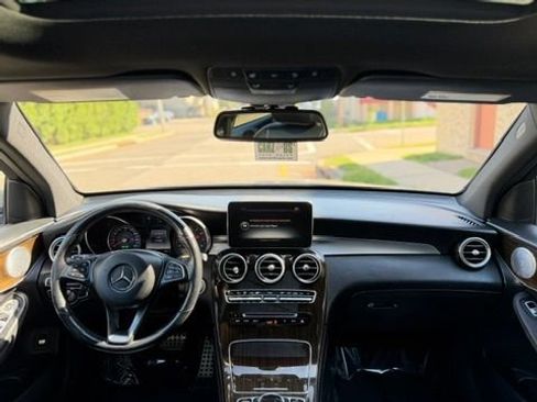 Used 2019 Mercedes-Benz GLC 300 4MATIC image 26