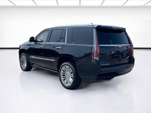 Used 2016 Cadillac Escalade Platinum RWD image 6