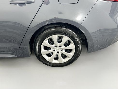 Used 2025 Toyota Corolla LE w/ Convenience Package FWD image 11