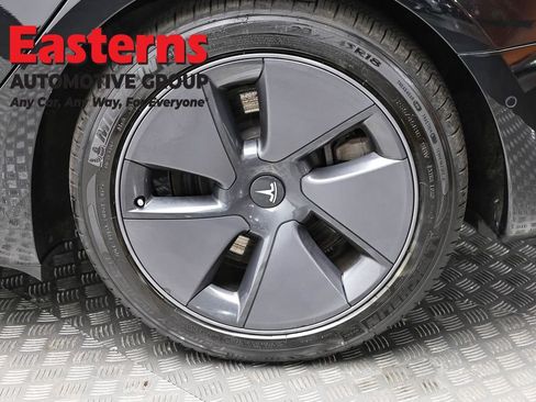 Used 2021 Tesla Model 3 Standard Range Plus RWD image 8