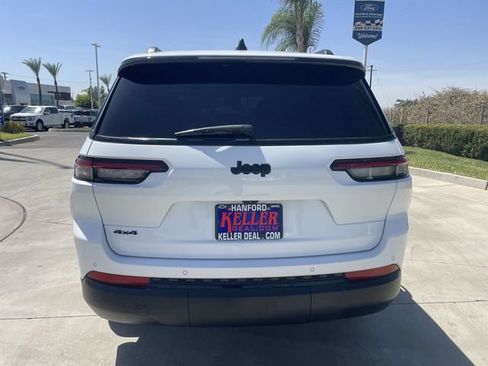 Used 2025 Jeep Grand Cherokee L Laredo AWD/4WD image 7