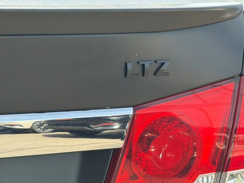 Used 2014 Chevrolet Cruze LTZ w/ Enhanced Safety Package FWD image 27
