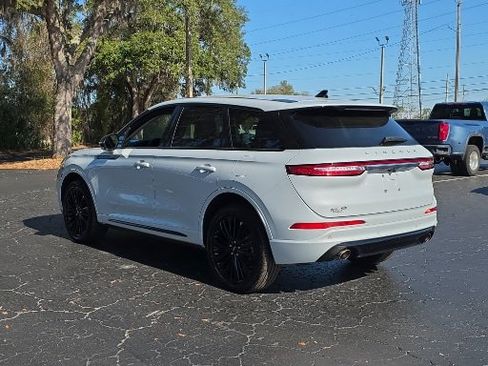 Used 2025 Lincoln Corsair AWD w/ Equipment Group 101A image 13