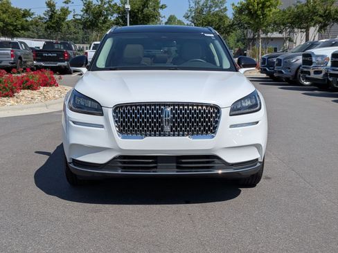 Used 2020 Lincoln Corsair FWD w/ Premium Package image 8