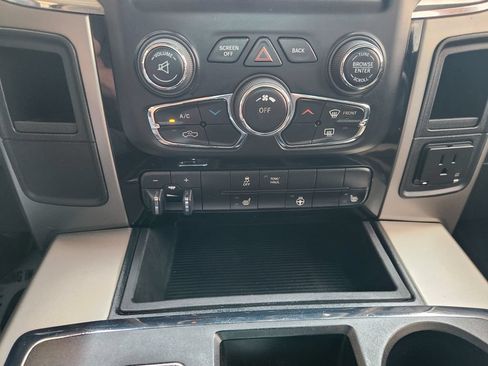 Used 2013 RAM 1500 R/T w/ Convenience Group RWD image 19