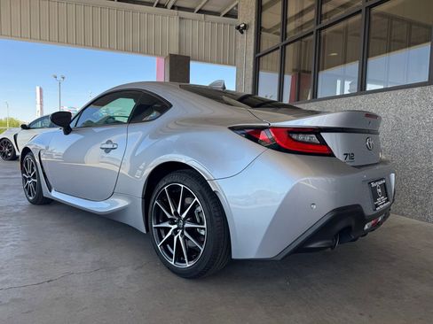 Used 2024 Toyota GR86 CAR image 31