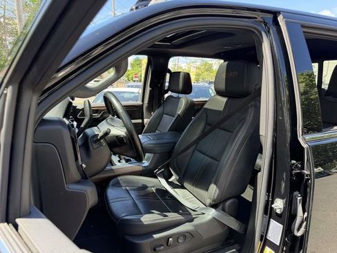 Used 2024 Chevrolet Silverado 2500 High Country AWD/4WD image 19