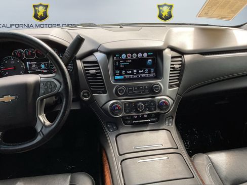 Used 2019 Chevrolet Suburban Premier AWD/4WD image 13