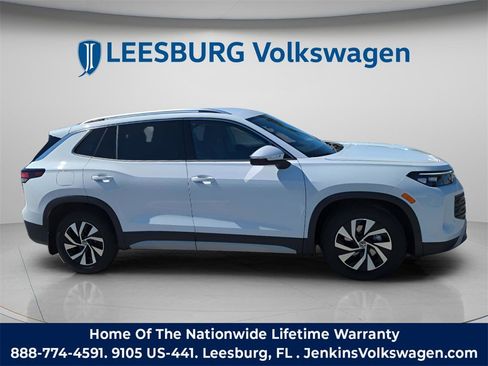 New 2026 Volkswagen Tiguan S image 2