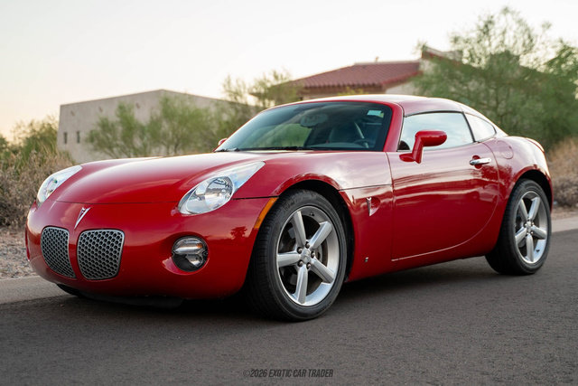 Used 2009 Pontiac Solstice Coupe RWD image 16