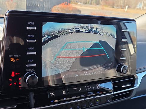 Certified 2024 Toyota Sienna XSE image 20