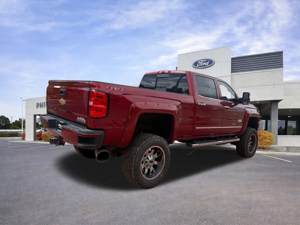 Used 2018 Chevrolet Silverado 2500 High Country w/ Duramax Plus Package AWD/4WD image 7