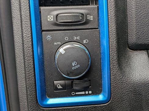 Used 2018 RAM 1500 Sport w/ Hydro Blue Sport Package AWD/4WD image 17
