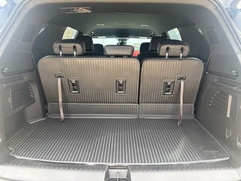 New 2026 Chevrolet Traverse LT w/ Enhanced Driving Package image 10