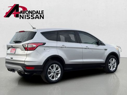 Used 2017 Ford Escape SE AWD/4WD image 6