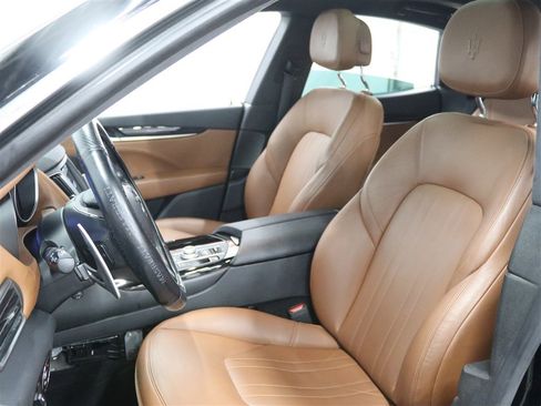 Used 2019 Maserati Levante Q4 image 9