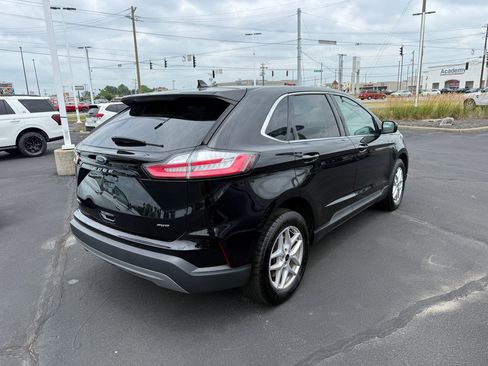 Used 2024 Ford Edge SEL image 6