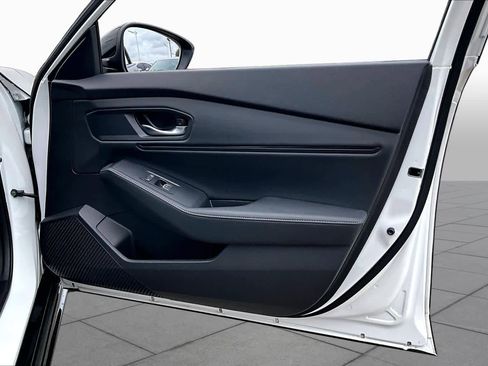 Used 2025 Honda Accord Sport image 22