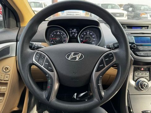 Used 2013 Hyundai Elantra GLS w/ Preferred Pkg image 22