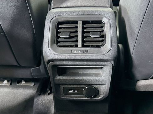 Certified 2024 Volkswagen Tiguan SE AWD/4WD image 23