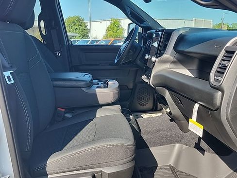 New 2026 RAM 2500 Tradesman AWD/4WD image 32