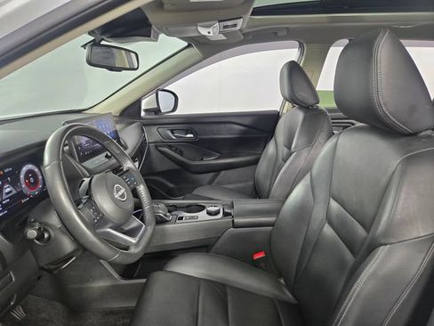 Used 2024 Nissan Rogue SL w/ SL Premium Package AWD/4WD image 15