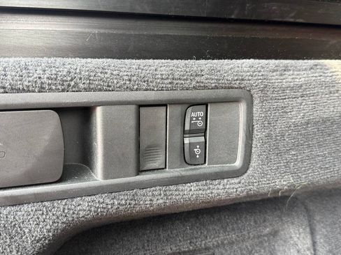 Used 2019 BMW X5 xDrive40i w/ Convenience Package AWD/4WD image 23