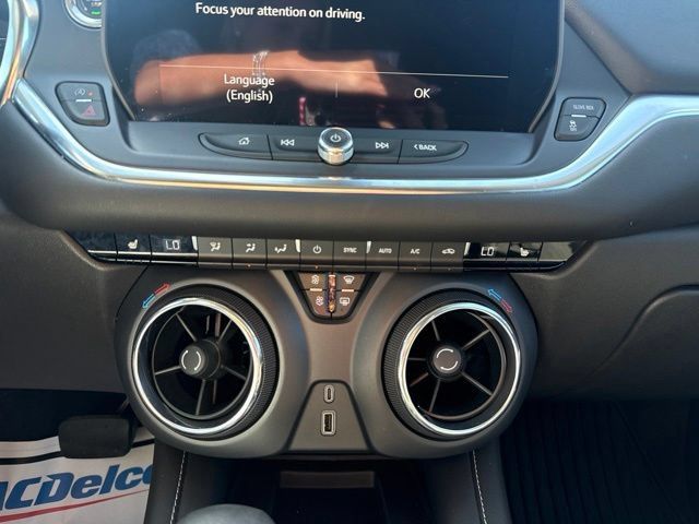 Used 2023 Chevrolet Blazer LT w/ Convenience Package FWD image 22