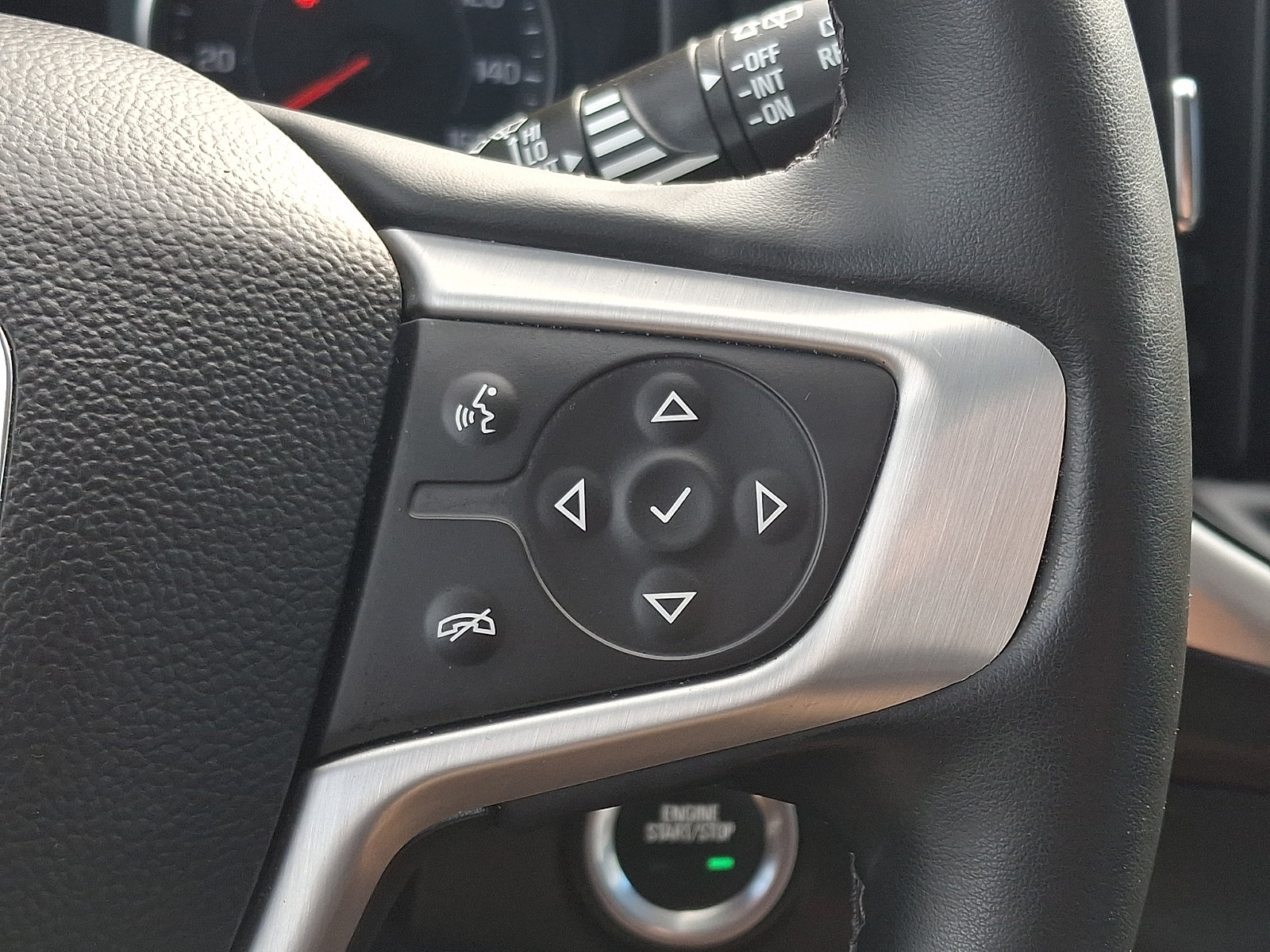 Used 2024 GMC Terrain SLT AWD/4WD image 22