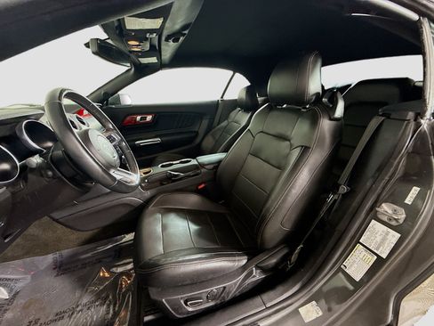 Used 2018 Ford Mustang Premium image 22