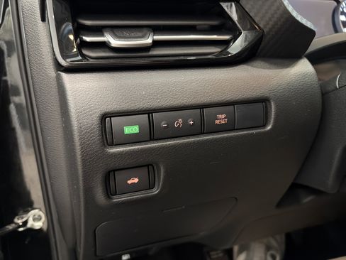 Used 2023 Nissan Sentra SR w/ Midnight Edition Package image 22