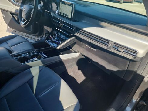 Used 2022 Lincoln Corsair FWD w/ Equipment Group 101A image 28