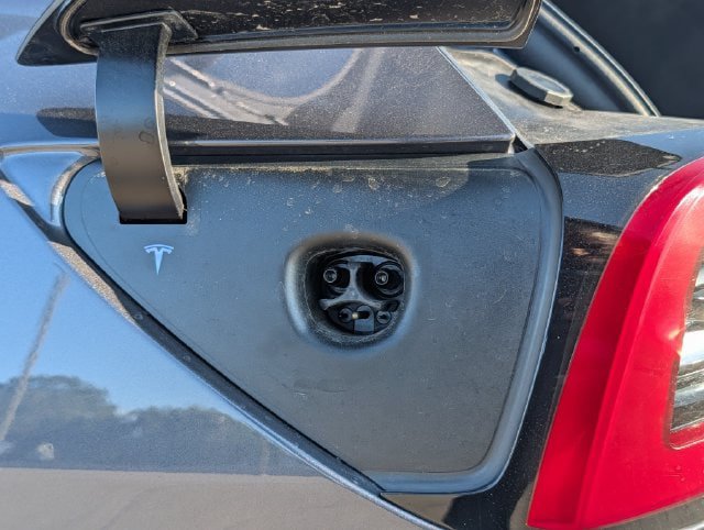 Used 2023 Tesla Model 3 Standard Range RWD image 23