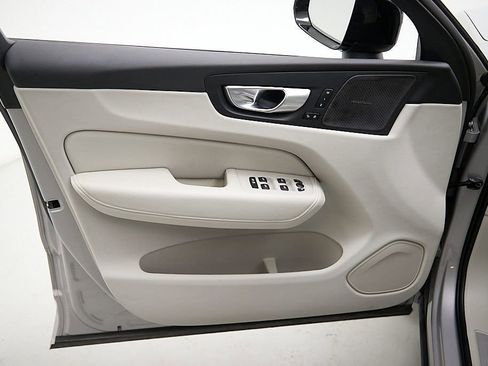 Certified 2024 Volvo XC60 T8 Ultimate w/ Protection Package Premier image 11