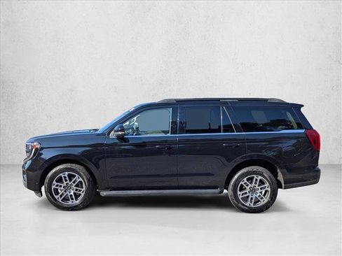 Certified 2025 Ford Expedition Active AWD/4WD image 9